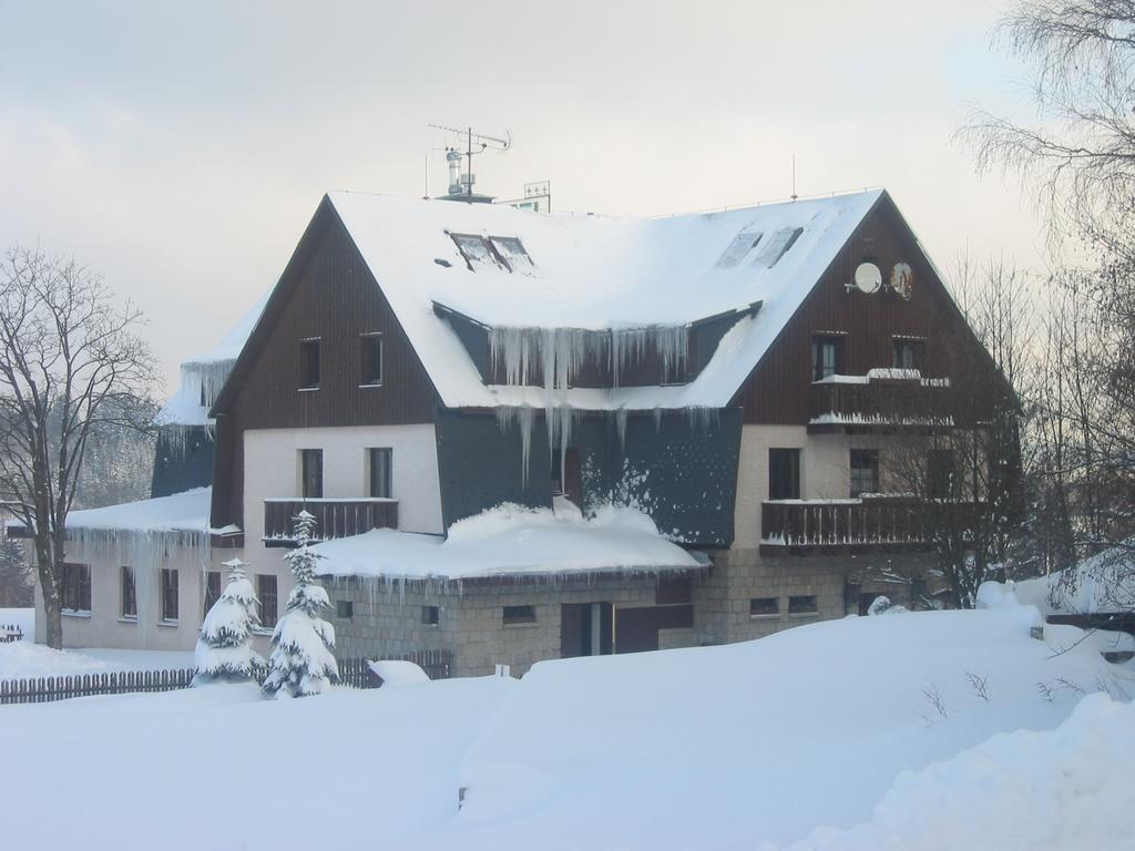 Hotel Na Vyhlidce Kořenov Buitenkant foto