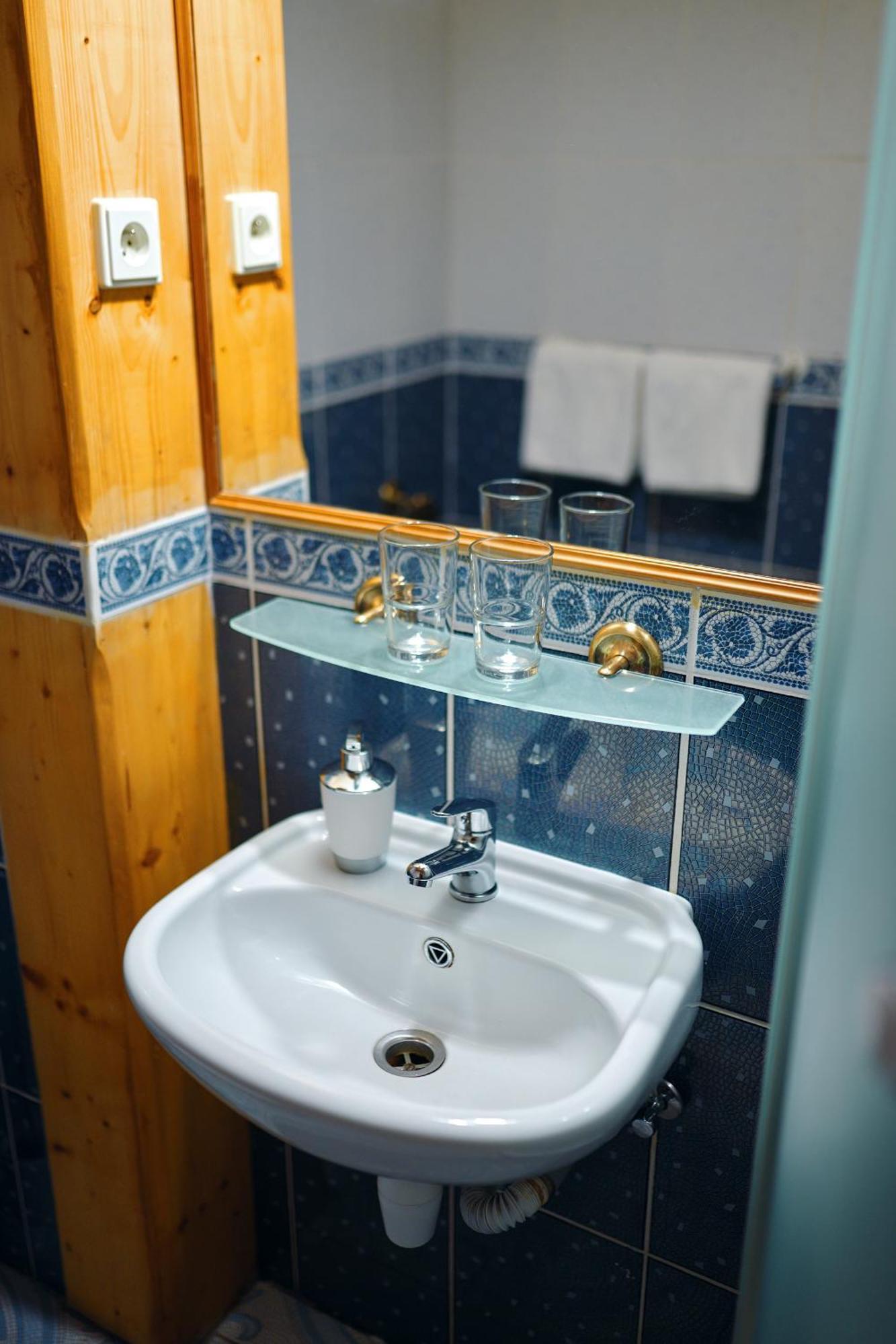 Hotel Na Vyhlidce Kořenov Buitenkant foto